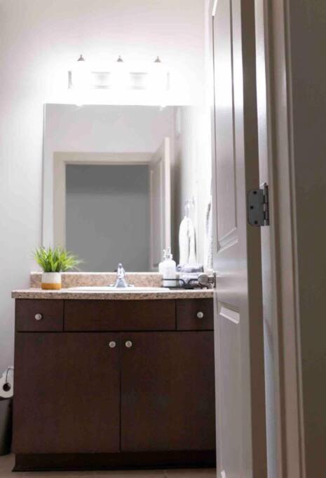 Amplify Spaces 1 And 2 Bedroom Apartments, Downtown Birmingham, Uab 外观 照片